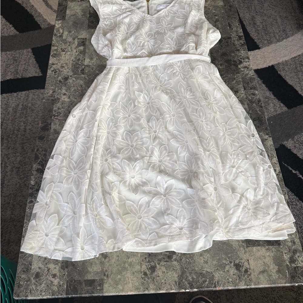 Motherhood white Floral Lace Party Dress size L